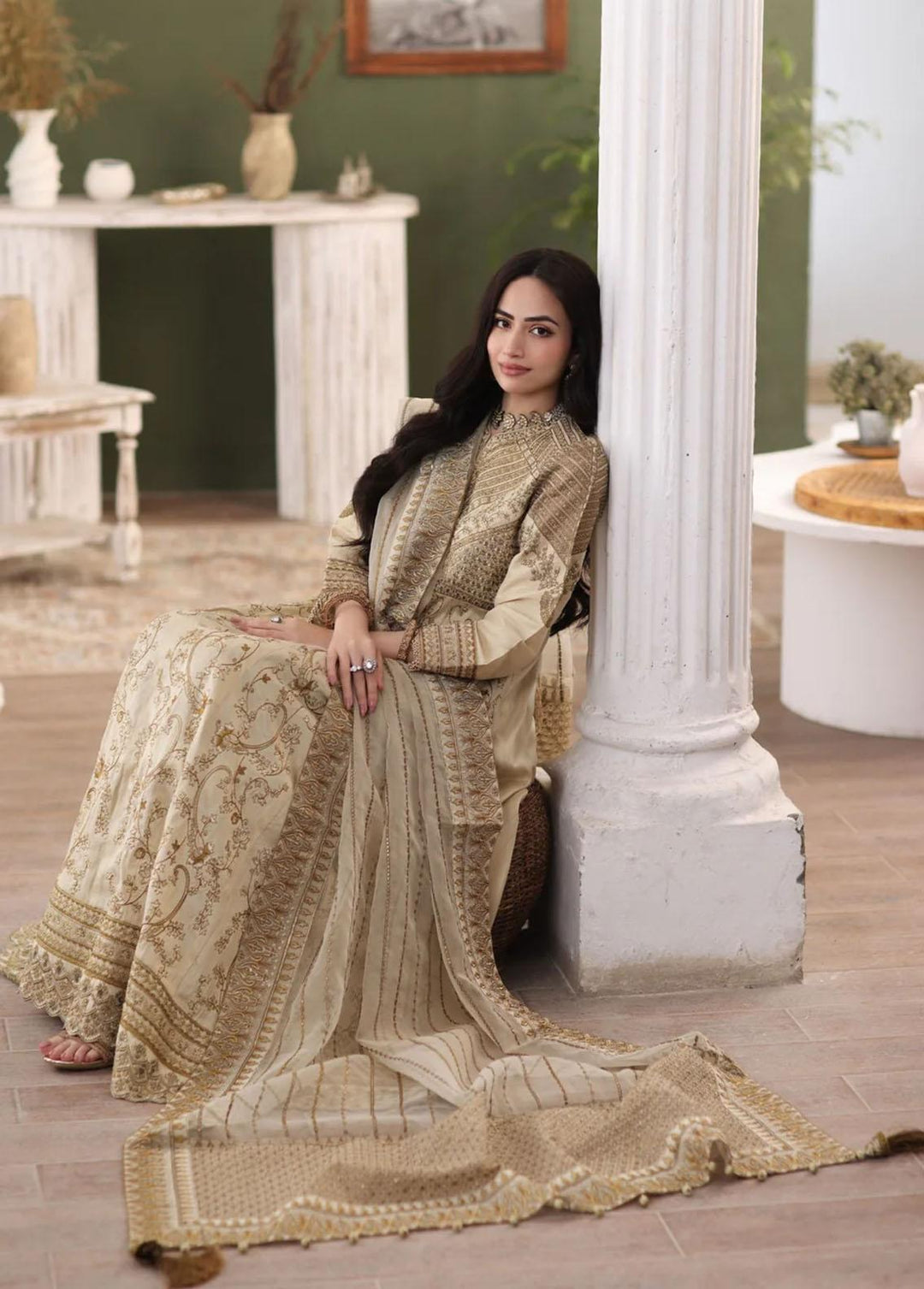 Mohagni Pret Embroidered Raw Silk 2 Piece Suit MGS-10 NAWARA