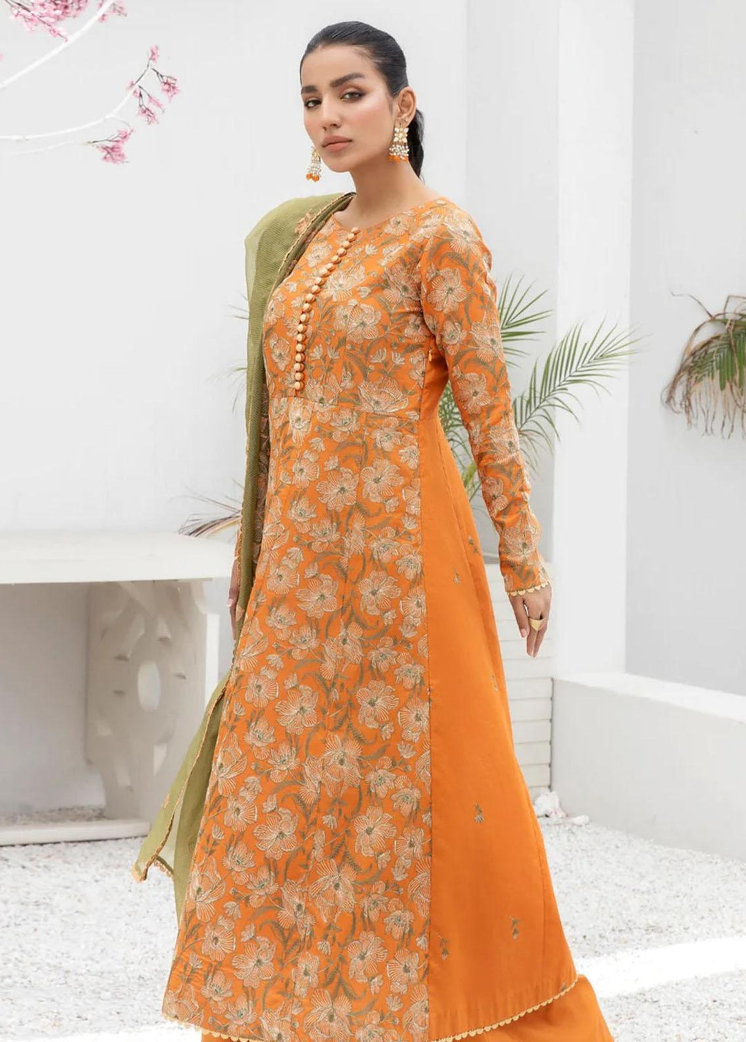 Mohagni Pret Embroidered Lawn 3 Piece Suit MGY-04