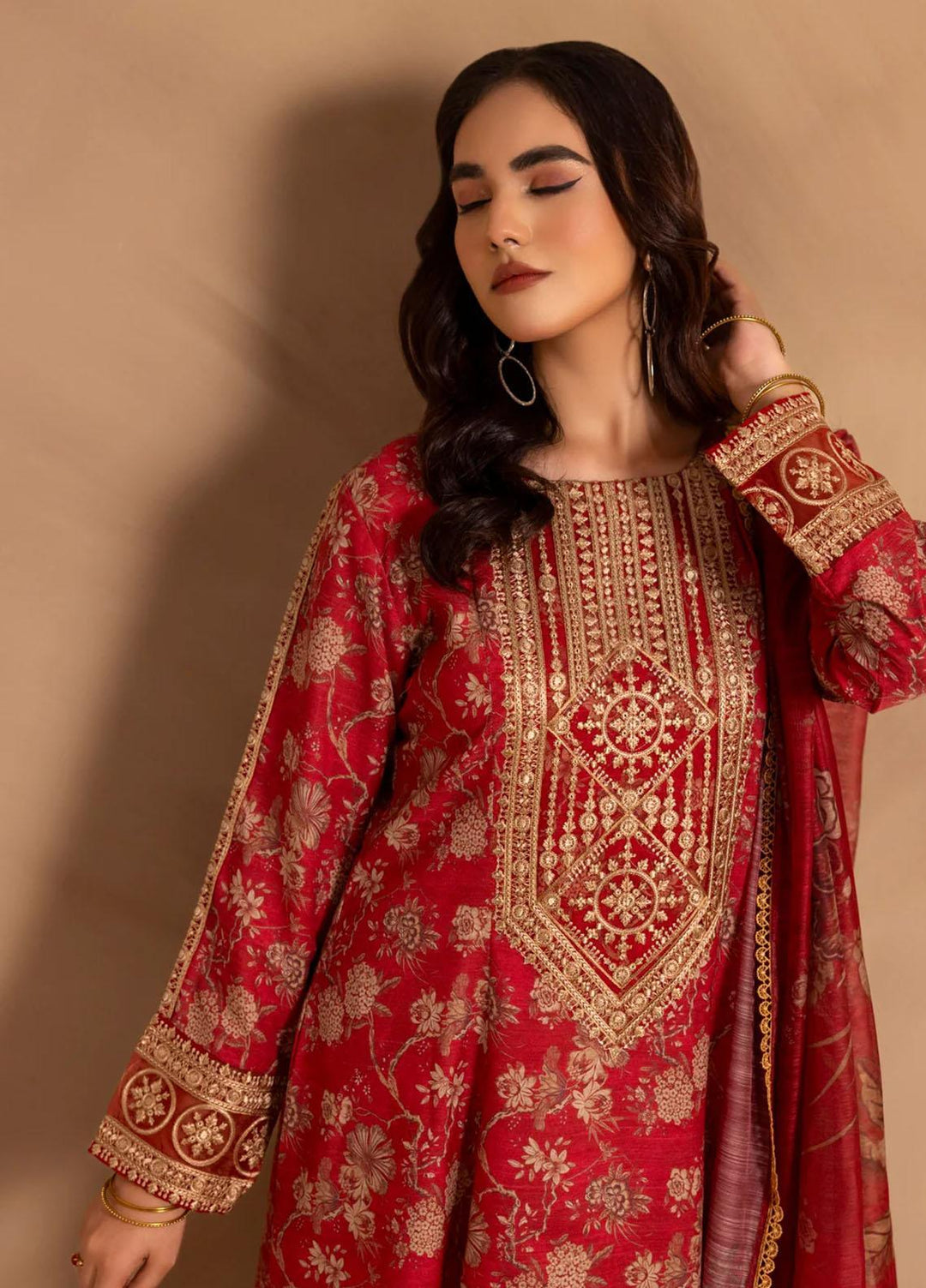 Mohagni Pret Embroidered Slub 3 Piece Suit SBLS-18