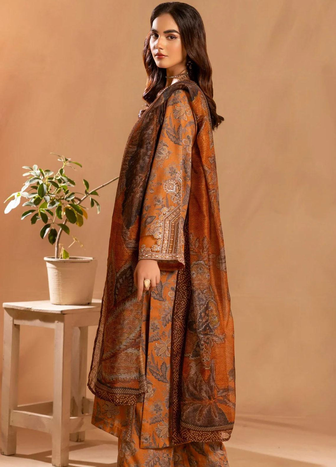 Mohagni Embroidered Slub Suits Unstitched 3 Piece BLS-20 - Winter Collection