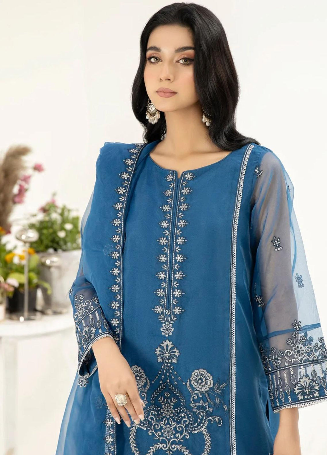 Mohagni Pret Embroidered Organza 3 Piece Suit SMGD-06