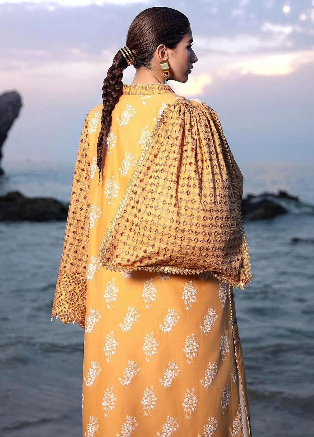 Mohsin Naveed Ranjha Embroidered Lawn Suits Unstitched 3 Piece MNR24DS MFL-013 Nargis ka Phool - Summer Collection