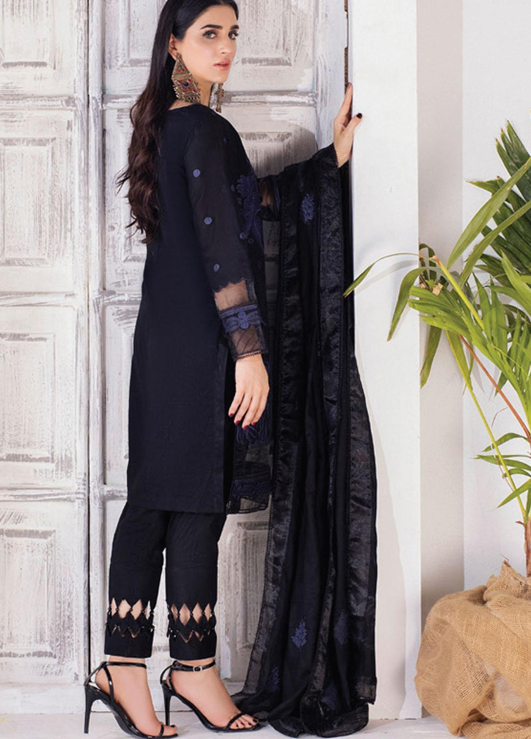 Monochrome By Al Zohaib Embroidered Cambric Suits Unstitched 3 Piece AZ21BW 04 - Black & White Collection