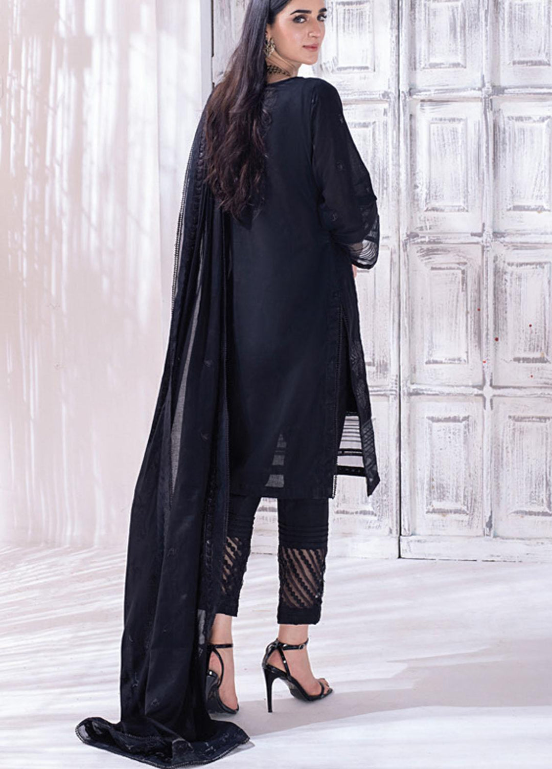 Monochrome By Al Zohaib Embroidered Cambric Suits Unstitched 3 Piece AZ21BW 09 - Black & White Collection