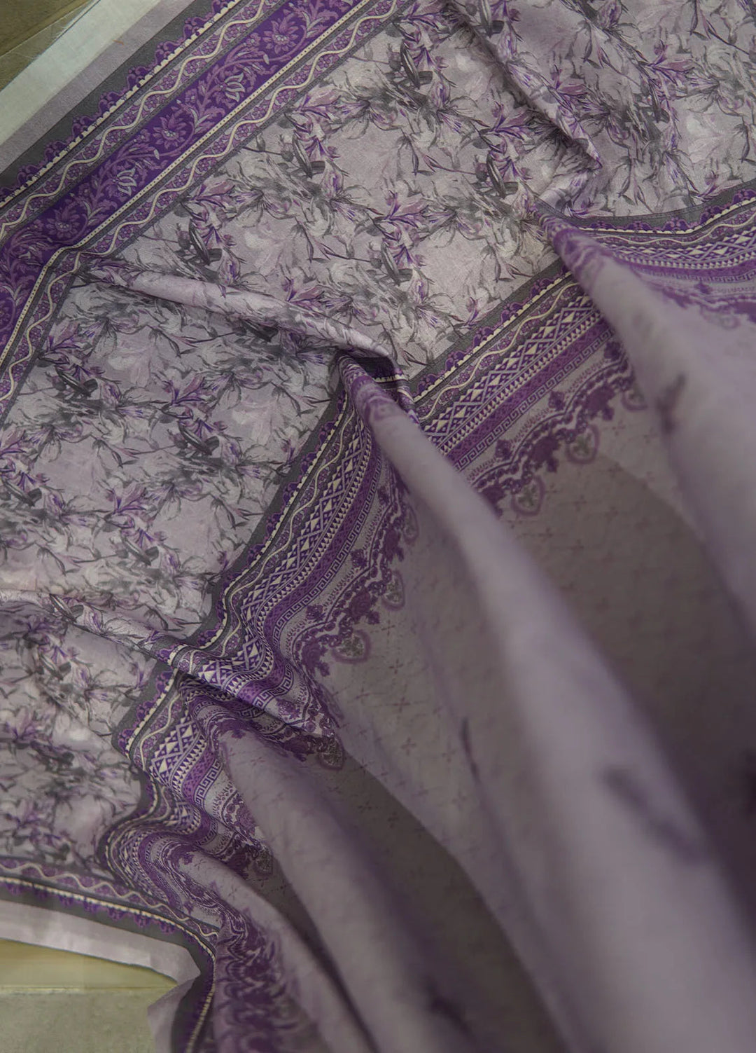 Mother By Bin Saeed Printed Lawn Suit Unstitched 3 Piece BS24M D-539 - Summer Collection