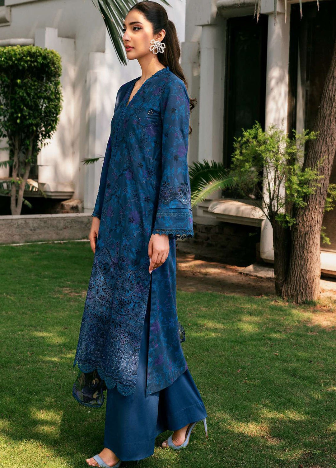 Motifz Digital Printed Lawn Suits Unstitched 3 Piece MT25ADP 5359 Flora - Summer Collection
