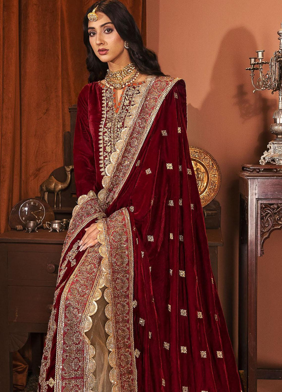 Motifz Embroidered Velvet Suits Unstitched 3 Piece MT22FV 3165 ZIL-E- HUMA - Luxury Festive Collection