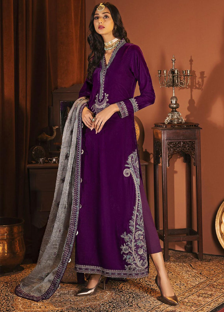 Motifz Embroidered Velvet Suits Unstitched 3 Piece MT22FV 3168 MEHAR-UN-NISA - Luxury Festive Collection