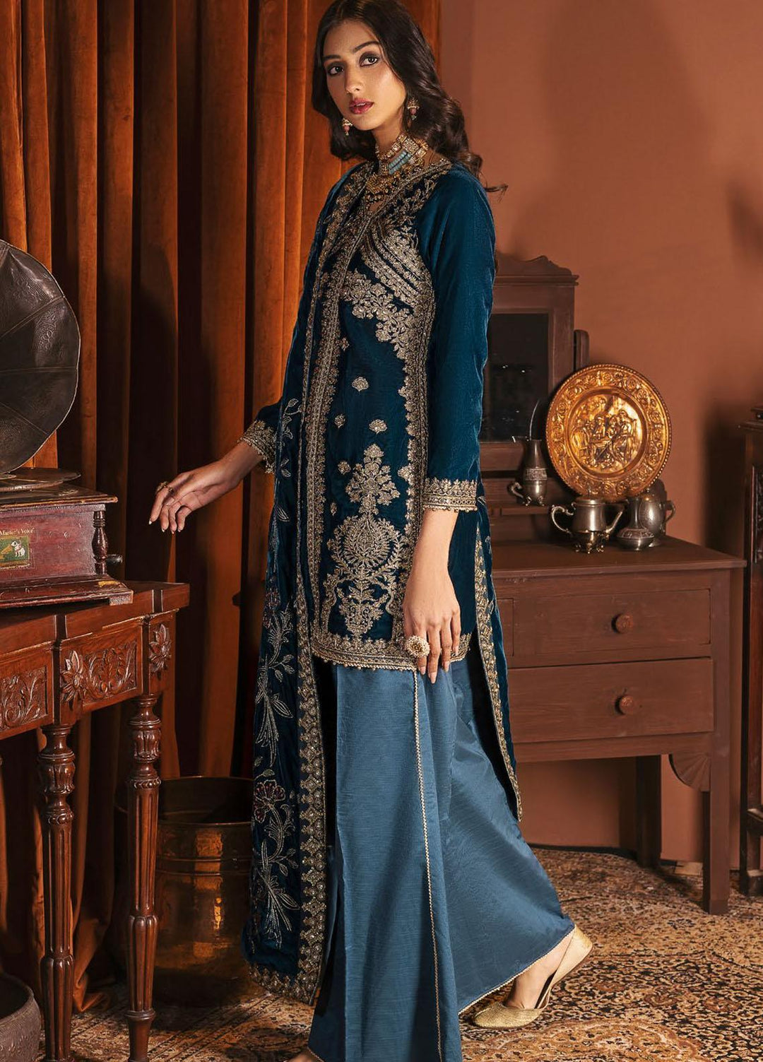 Motifz Embroidered Velvet Suits Unstitched 3 Piece MT22FV 3173 ANARKALI - Luxury Festive Collection