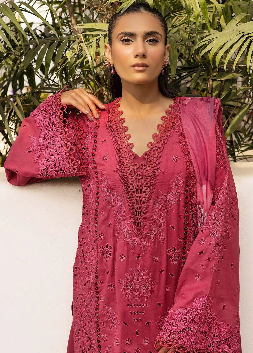 Motifz Embroidered Lawn Suit Unstitched 3 Piece MT25PL 5304 - Summer Collection