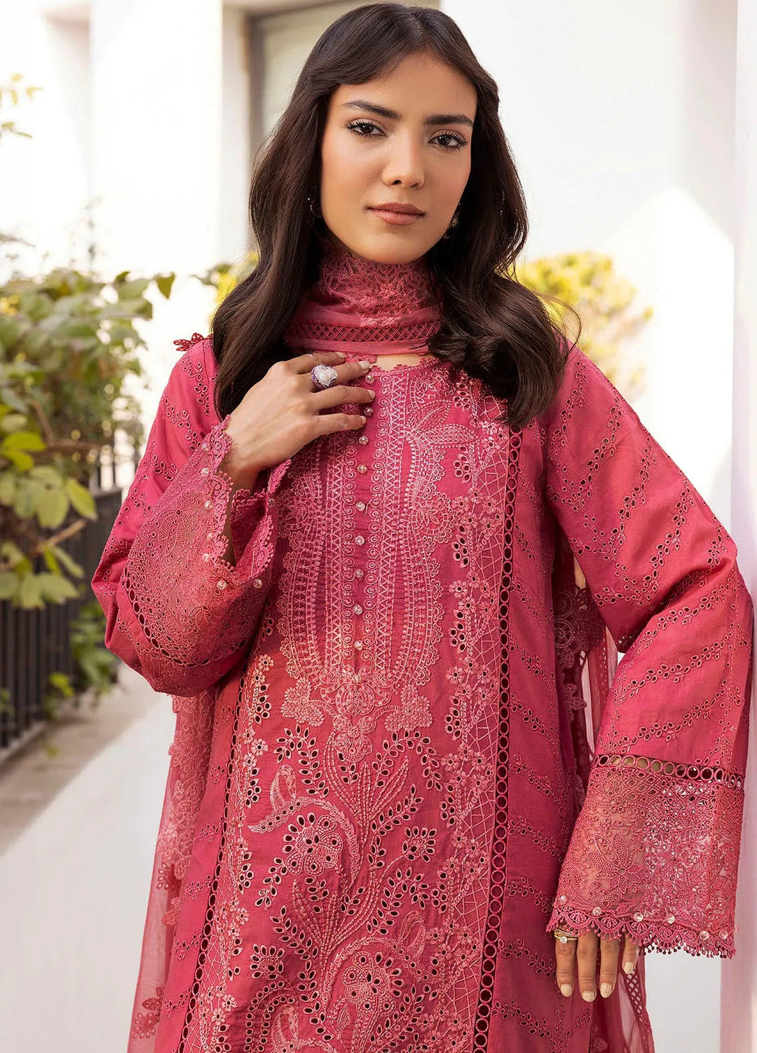 Motifz Embroidered Lawn Suit Unstitched 3 Piece MT25PL 5305 - Summer Collection