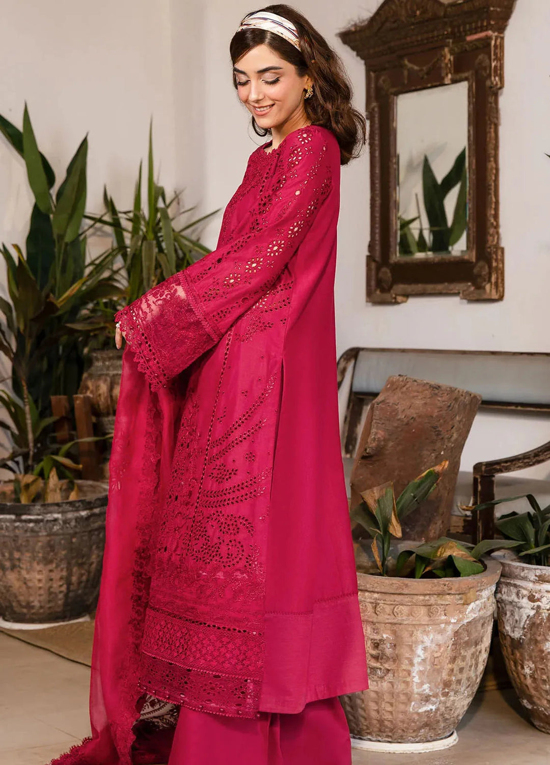 Motifz Embroidered Lawn Suit Unstitched 3 Piece MT25PL 5308 - Summer Collection