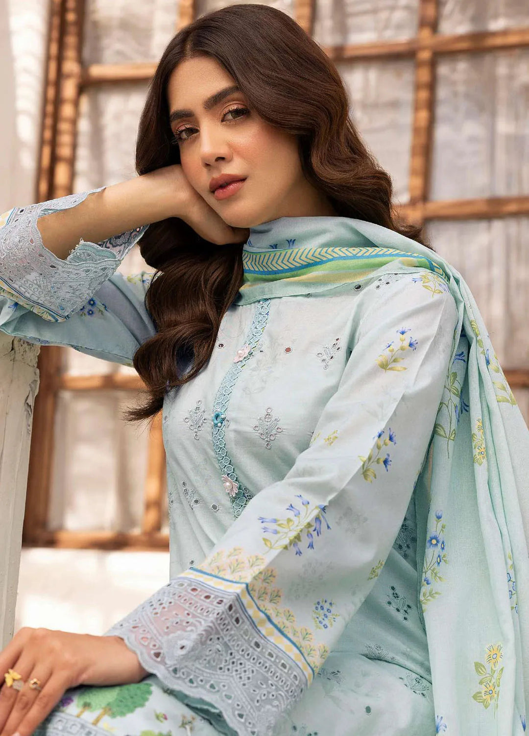Motifz Embroidered Lawn Suits Unstitched 3 Piece 5411 Sira - Summer Collection