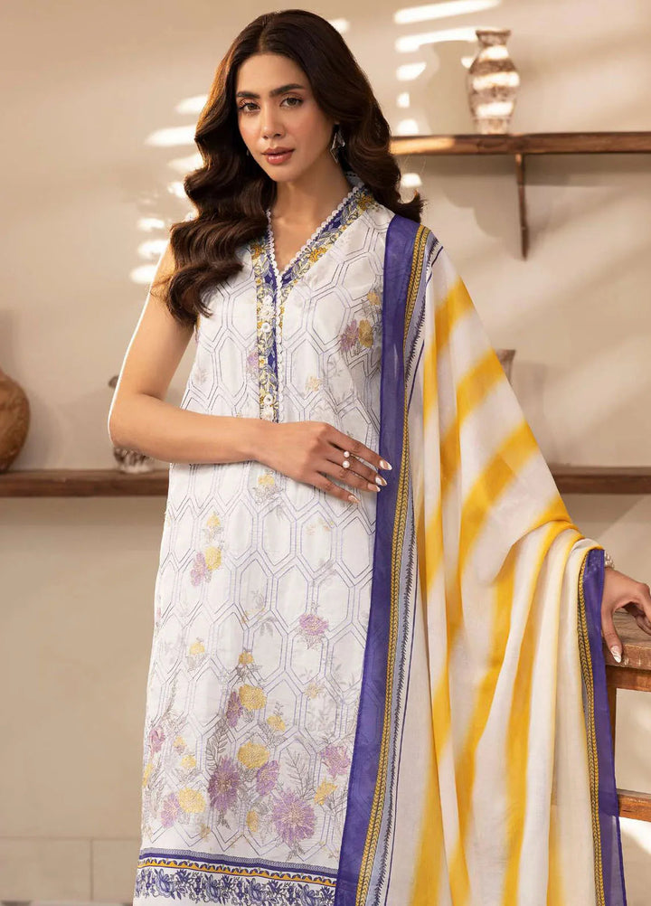 Motifz Embroidered Lawn Suits Unstitched 3 Piece 5422 Mabel - Summer Collection