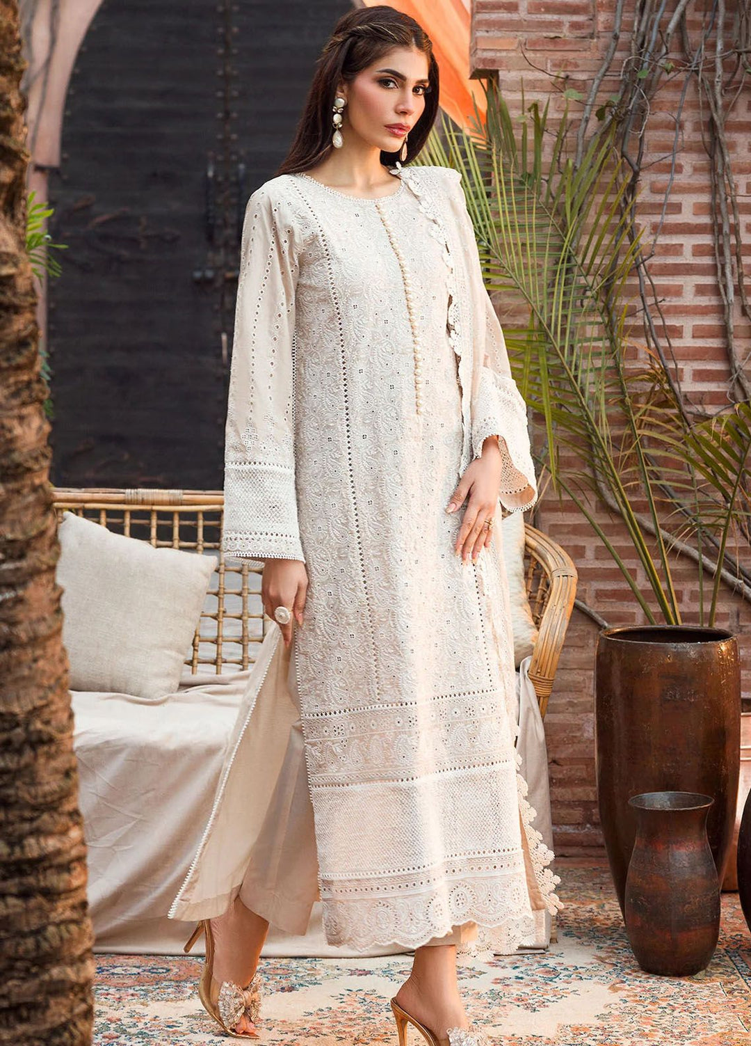 Motifz Embroidered Lawn Suits Unstitched 3 Piece MT24P2 4434-Shabnam - Summer Collection