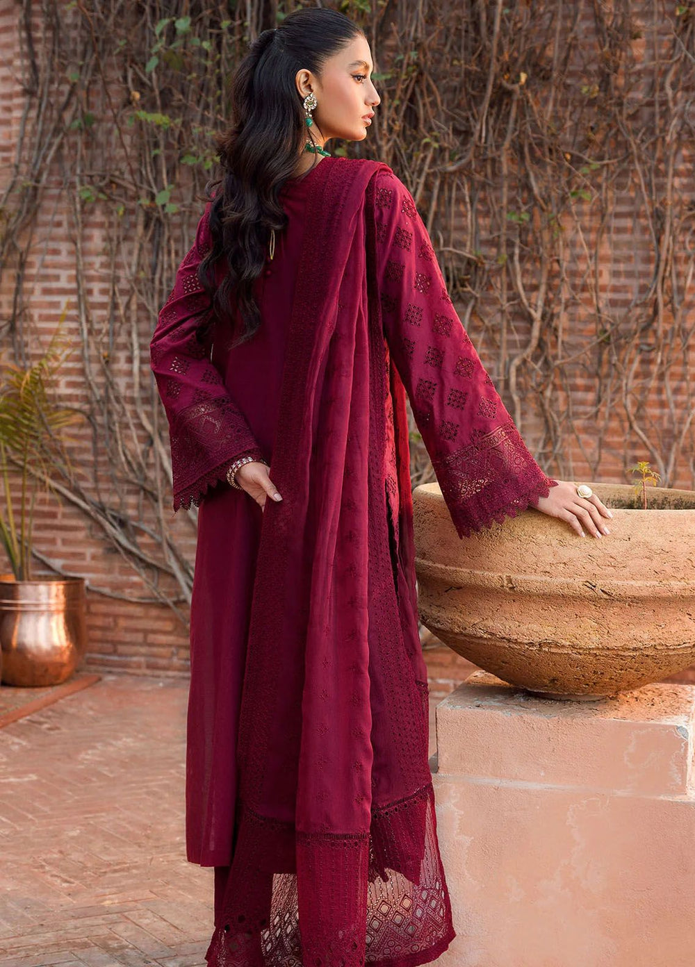 Motifz Embroidered Lawn Suits Unstitched 3 Piece MT24P2 4439-Yasmeen - Summer Collection