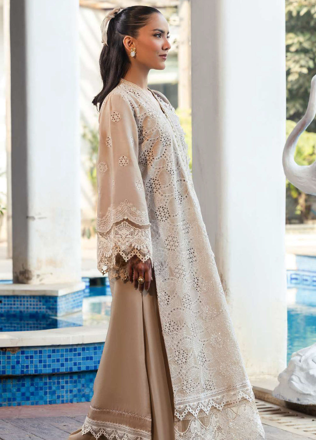 Motifz Embroidered Lawn Suits Unstitched 3 Piece MT25LL 5322 Diane - Summer Collection