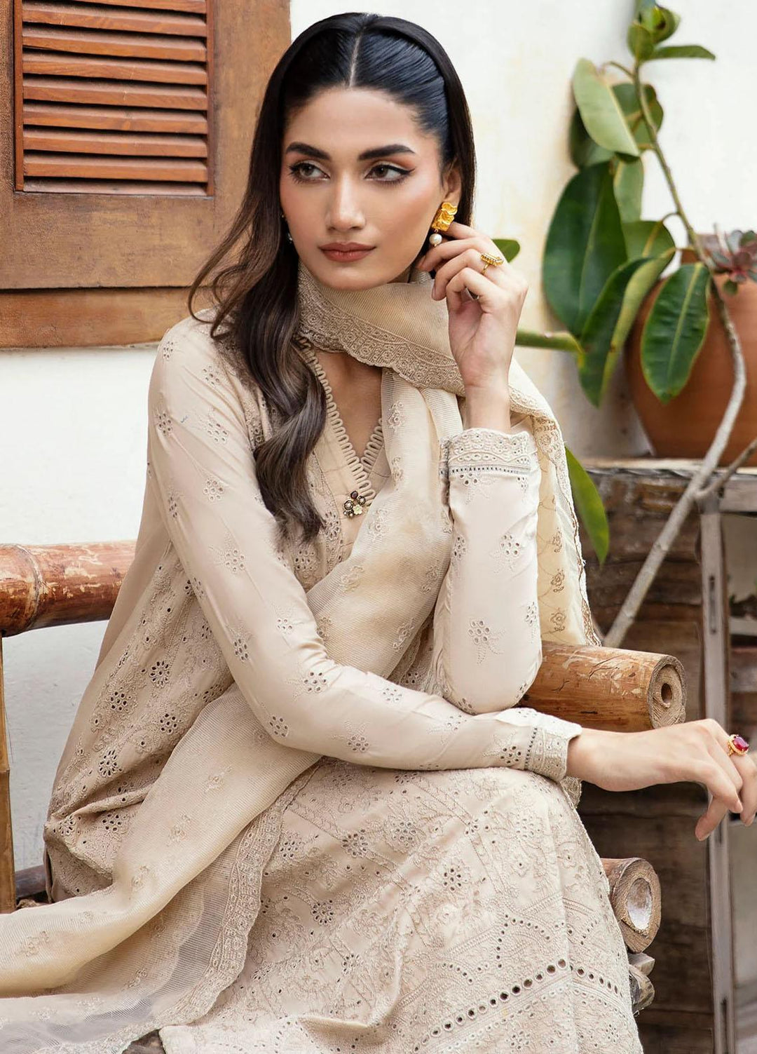 Motifz Embroidered Linen Suits Unstitched 3 Piece MT23L MWU04267 Marvi - Premium Collection