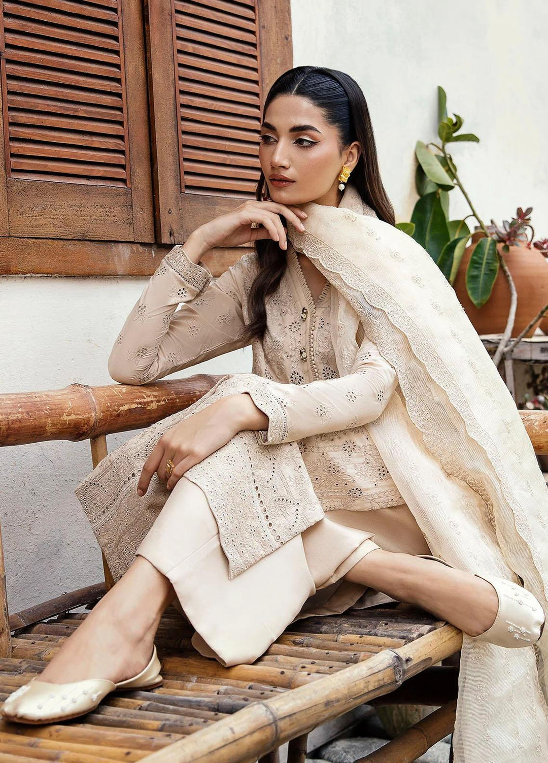 Motifz Embroidered Linen Suits Unstitched 3 Piece MT23L MWU04267 Marvi - Premium Collection