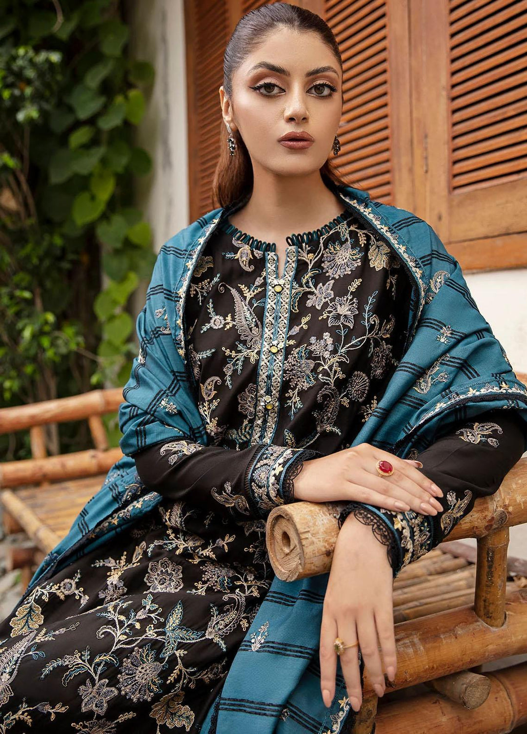Motifz Embroidered Linen Suits Unstitched 3 Piece MT23L MWU04271 Keyvan - Premium Collection
