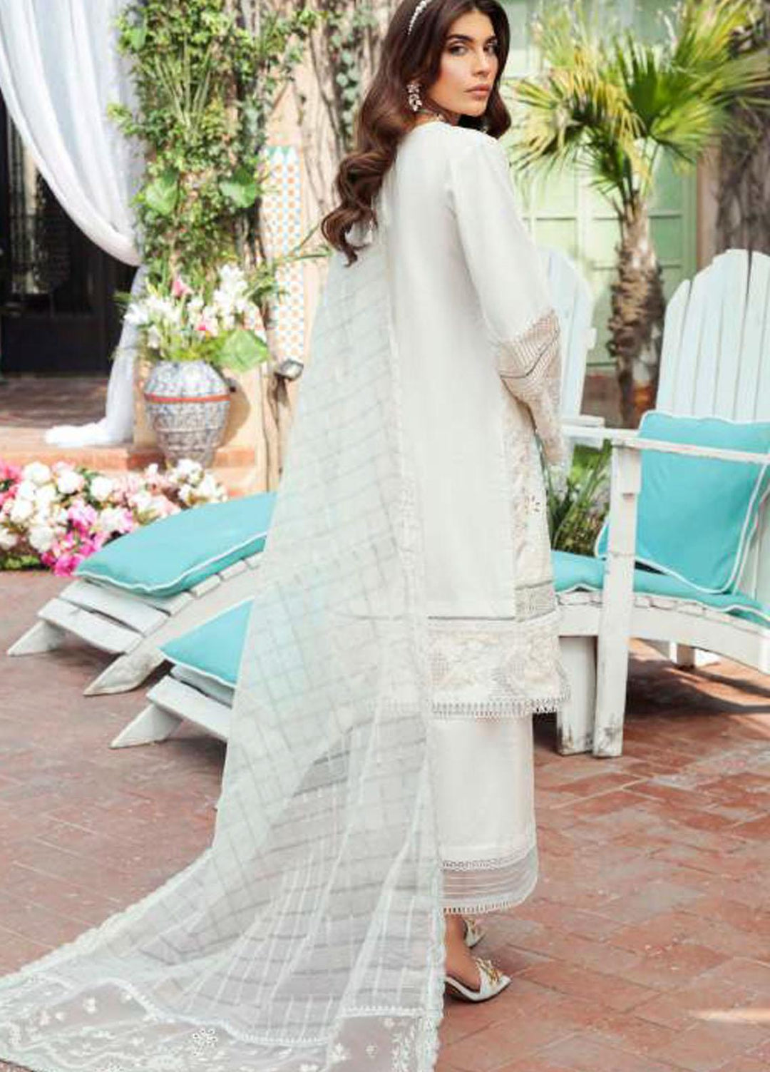 Motifz Embroidered Lawn Suit Unstitched 3 Piece MT22PL 3197 NATALIA - Premium Collection