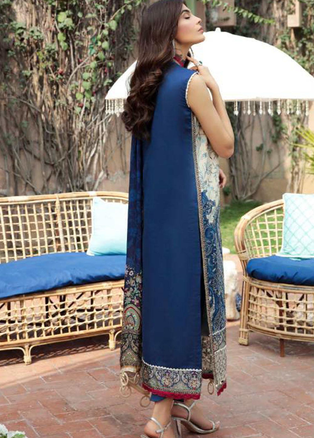 Motifz Embroidered Lawn Suit Unstitched 3 Piece MT22PL 3208 ETHEREAL - Premium Collection