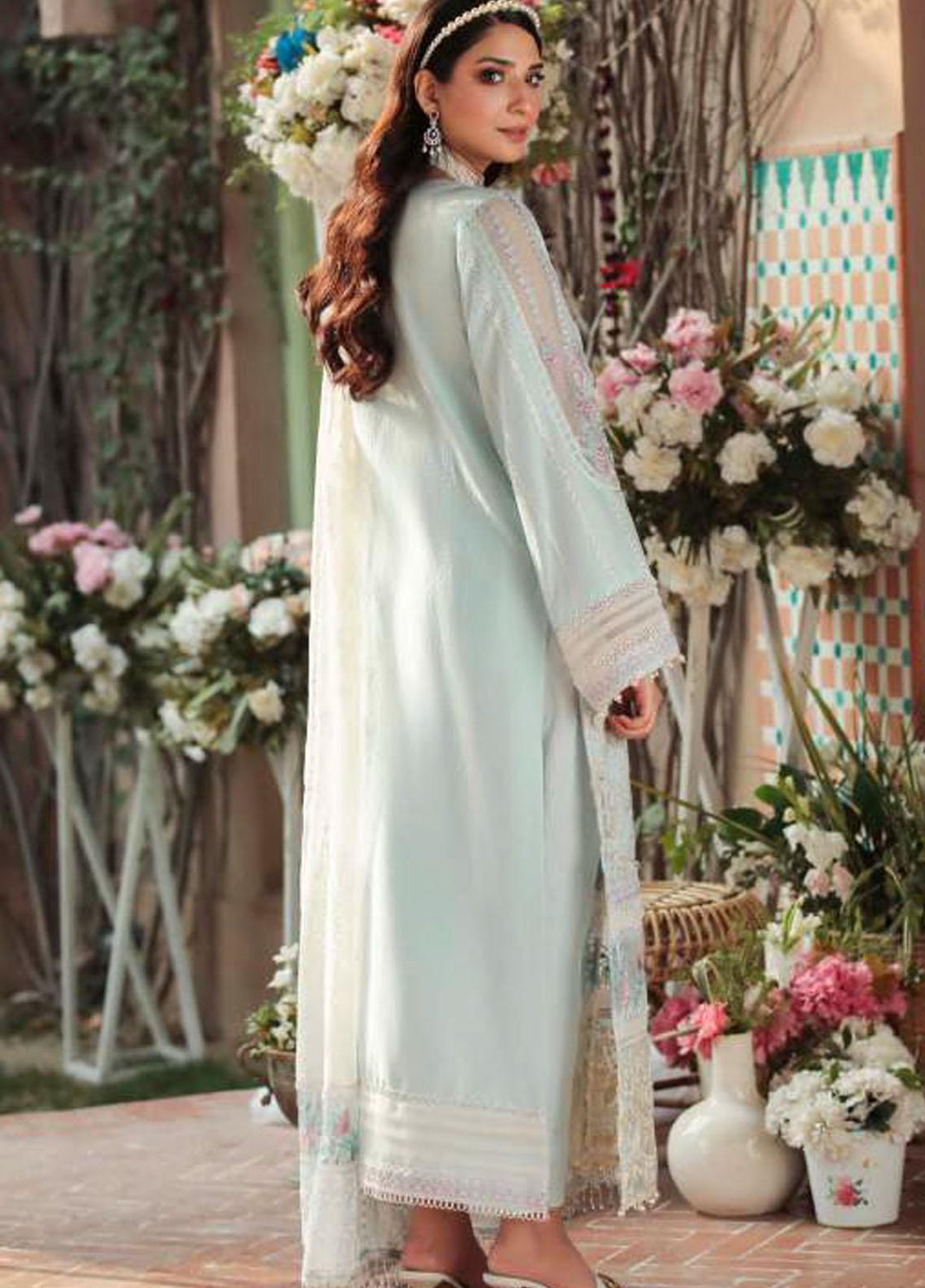 Motifz Embroidered Lawn Suit Unstitched 3 Piece MT22PL 3213 BLUE MOTIA - Premium Collection