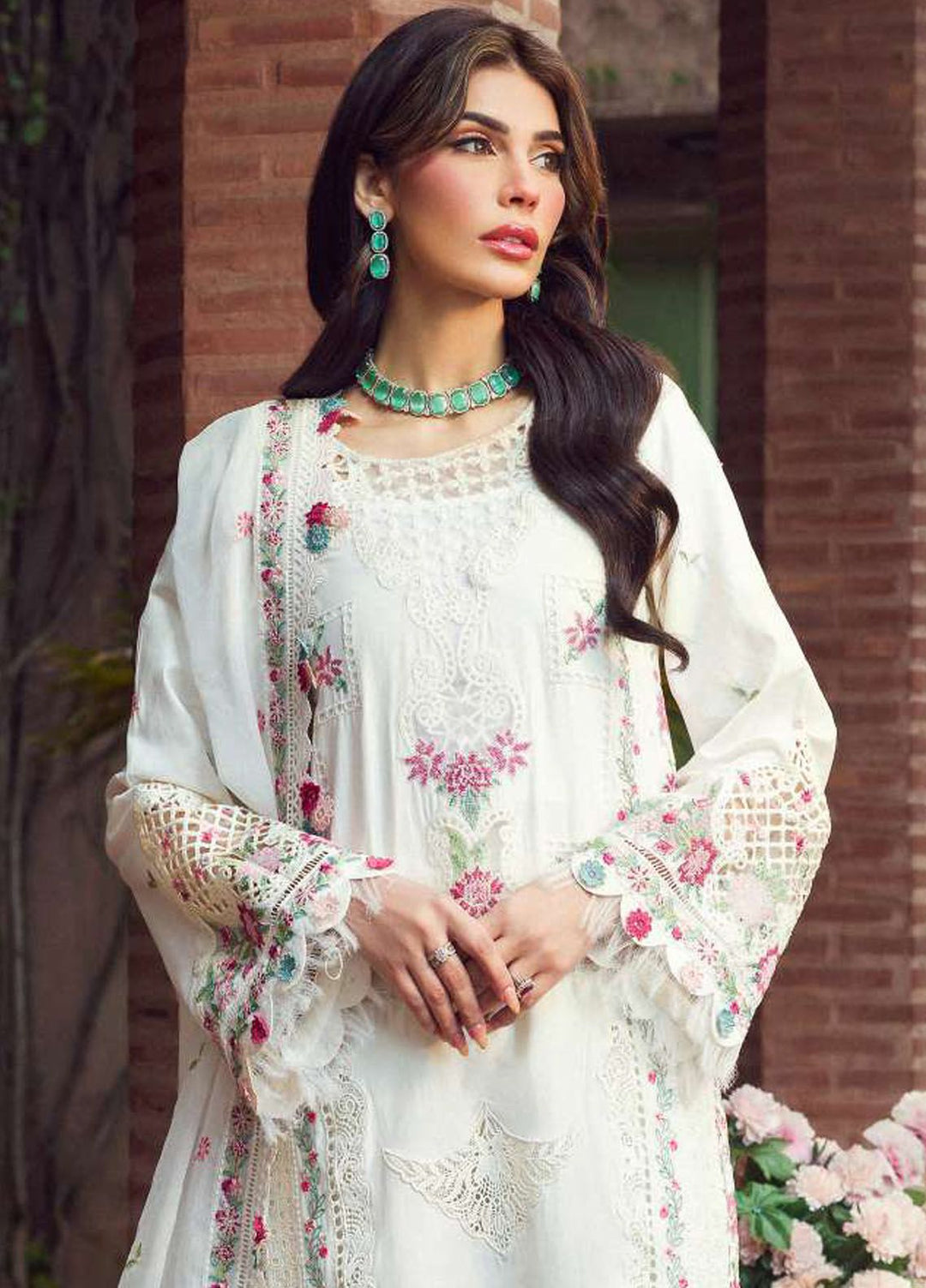Motifz Premium Embroidered Lawn Suit Unstitched 3 Piece MT24P 4422 Zahra - Summer Collection