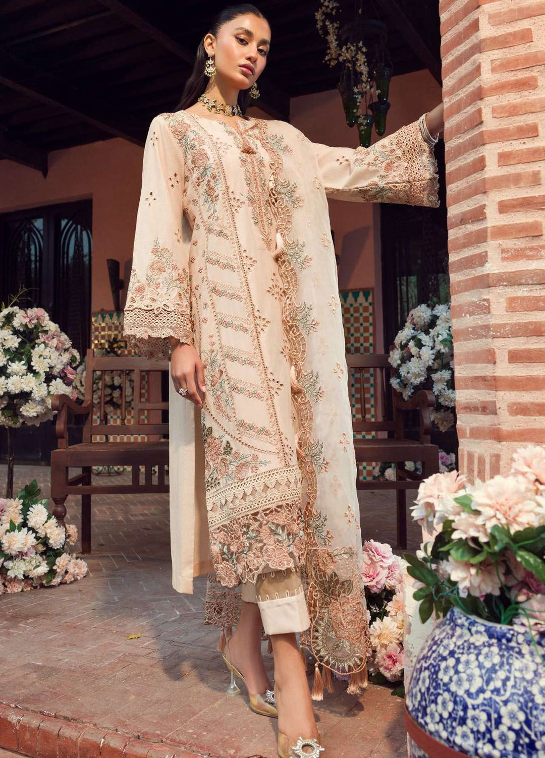 Motifz Premium Embroidered Lawn Suit Unstitched 3 Piece MT24P 4426 Janat - Summer Collection