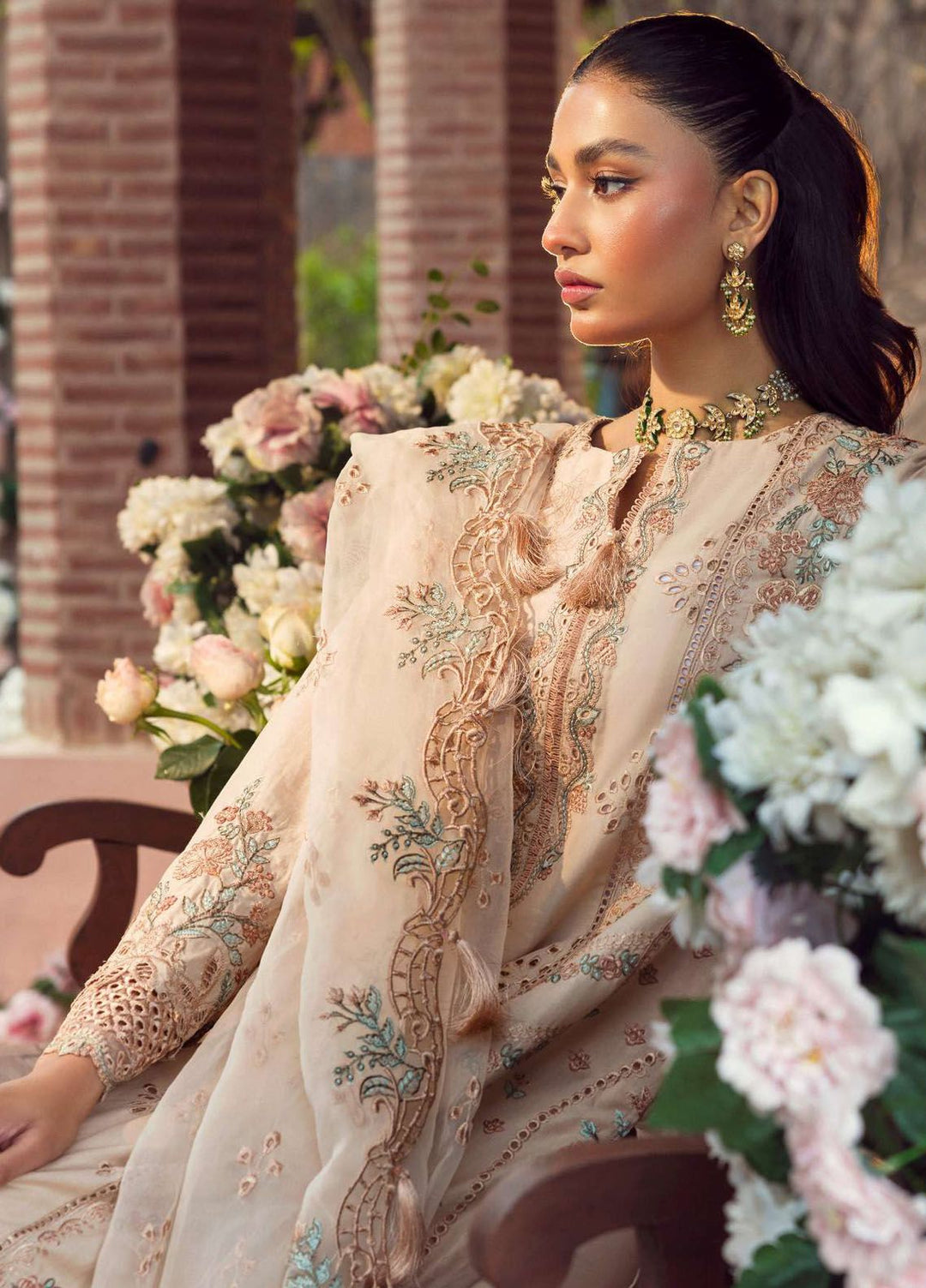 Motifz Premium Embroidered Lawn Suit Unstitched 3 Piece MT24P 4426 Janat - Summer Collection