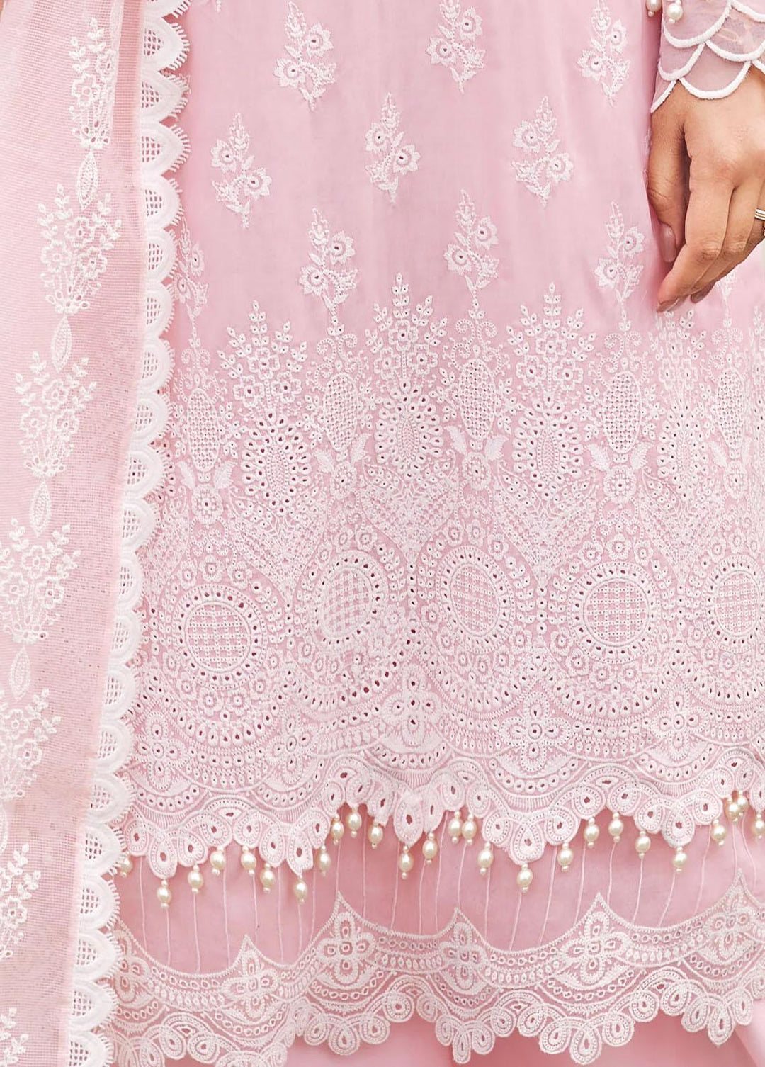 Motifz Embroidered Lawn Suits Unstitched 3 Piece MT23-P2 3978 AYZEL - Premium Collection