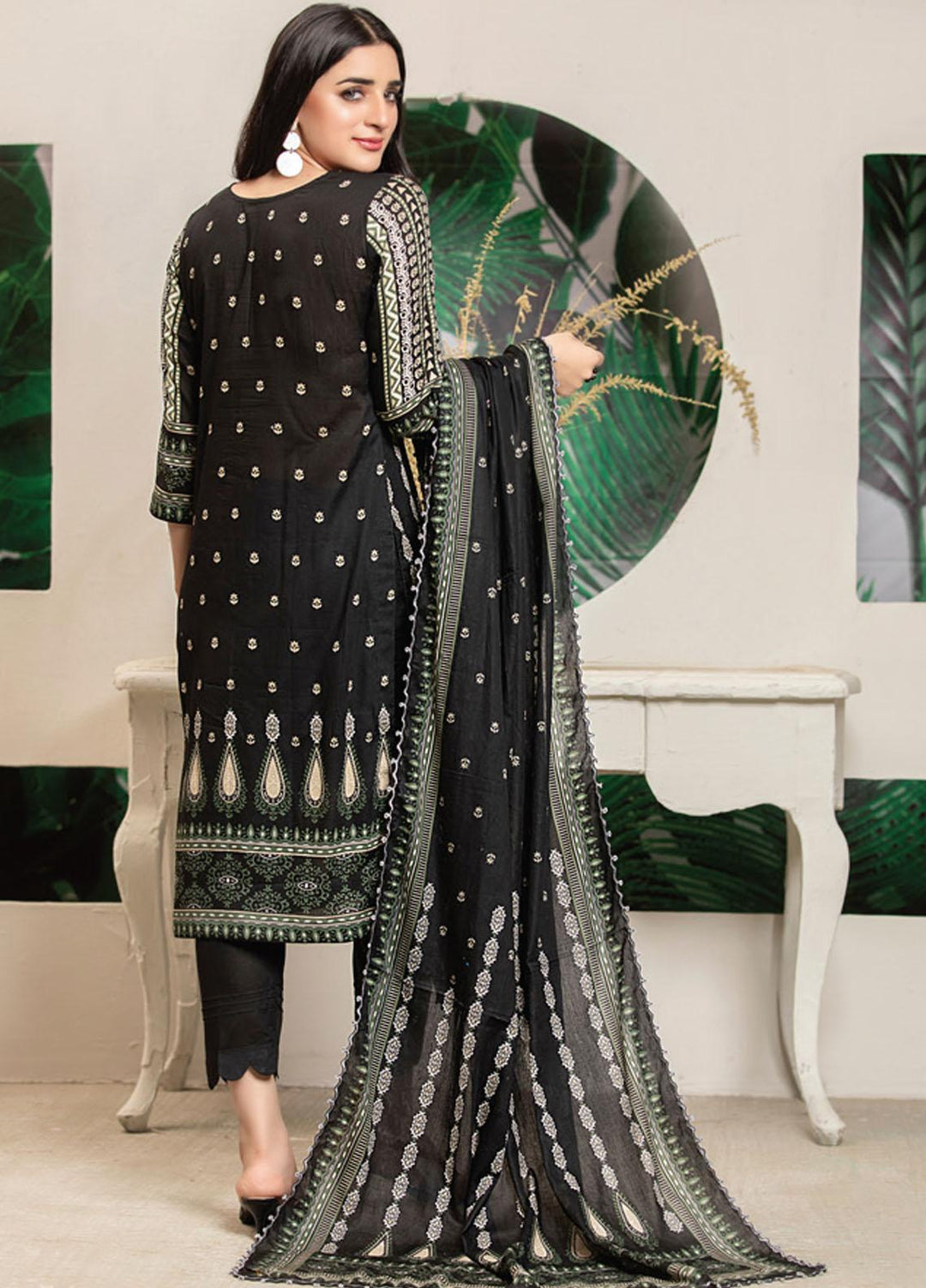 MTF Printed Lawn Suits Unstitched 3 Piece MTF21RS D-03 - Summer Collection