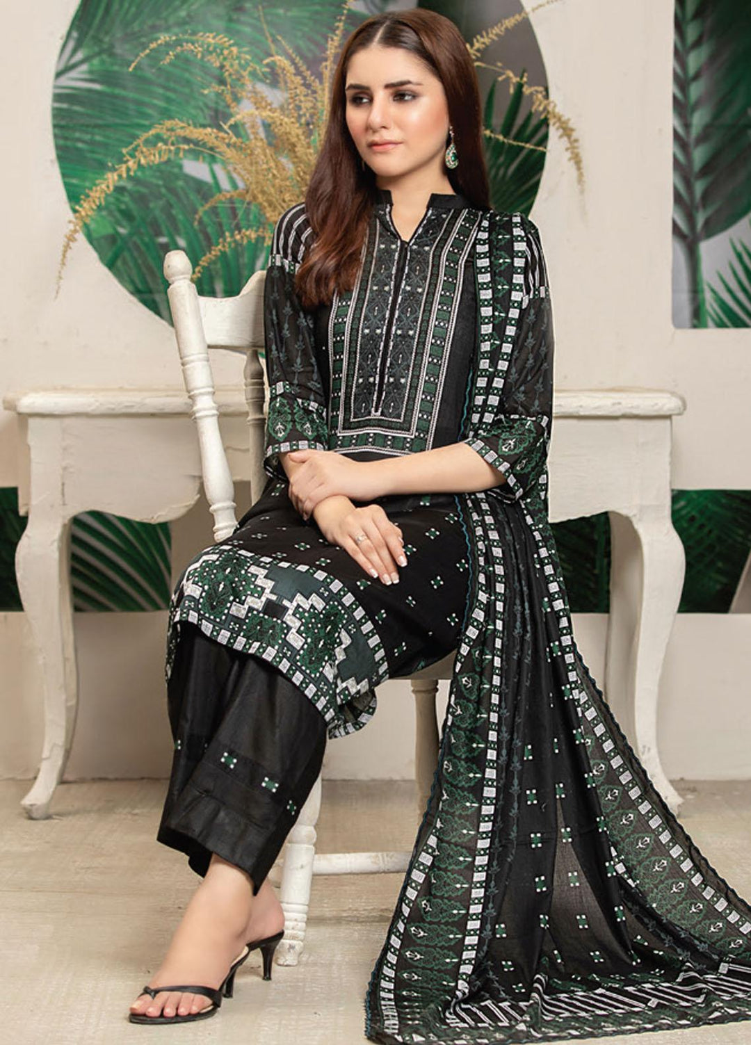 MTF Printed Lawn Suits Unstitched 3 Piece MTF21RS D-05 - Summer Collection
