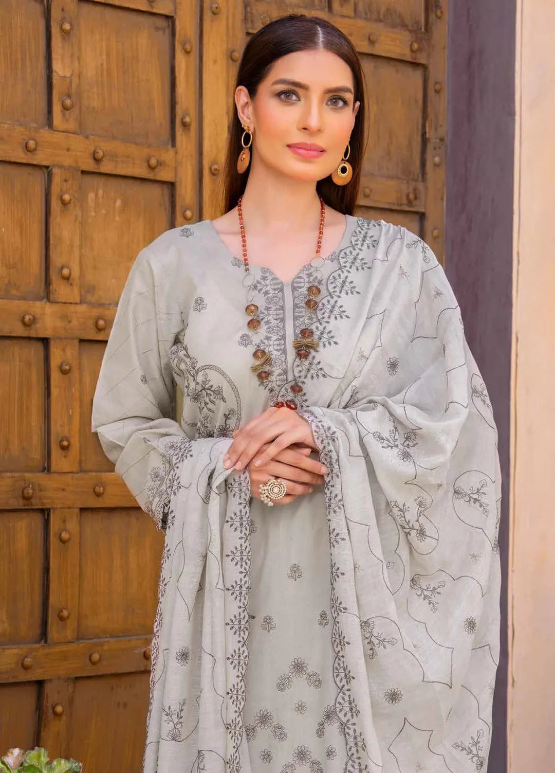 Murad By Riaz Arts Embroidered Lawn Suit Unstitched 3 Piece RA24M DE-04 - Summer Collection