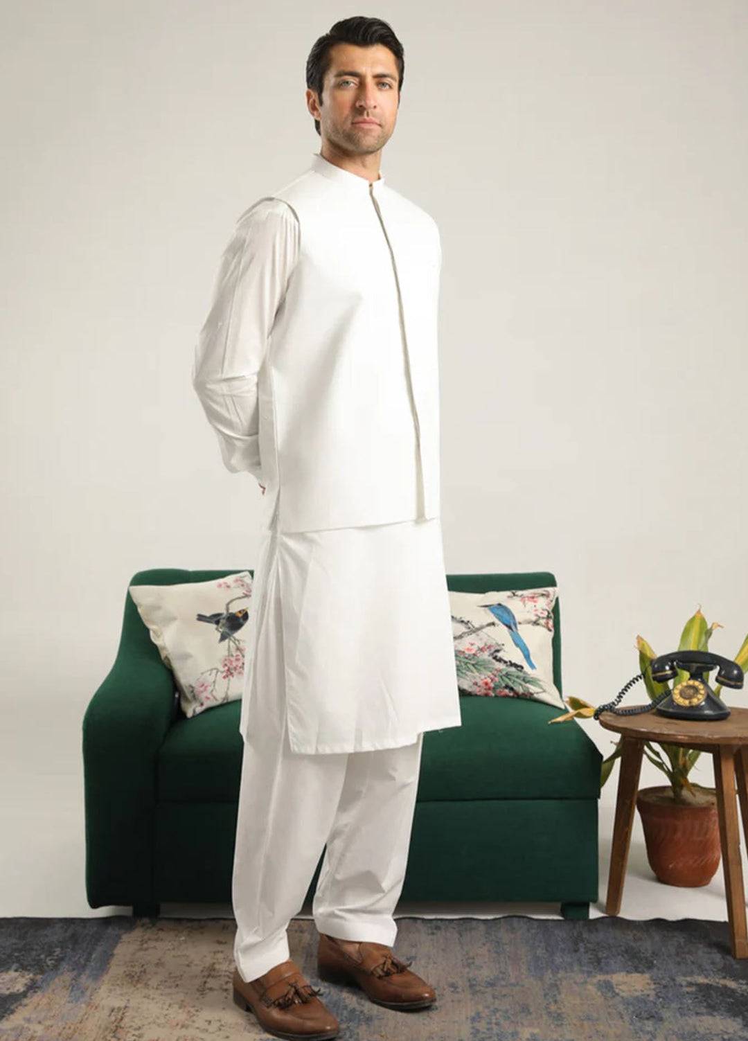 Muraqsh Plain Cotton 3 Piece Suit MUR-OWCKS