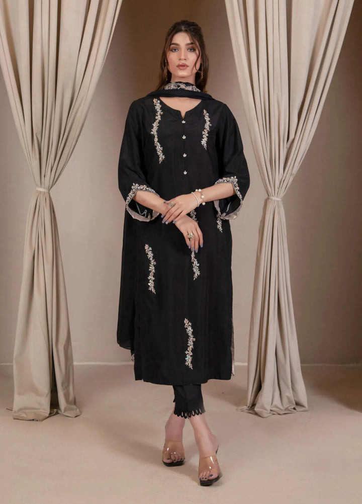 Mushq by Hadia Batool Pret Embroidered Raw Silk 3 Piece Suit Leena