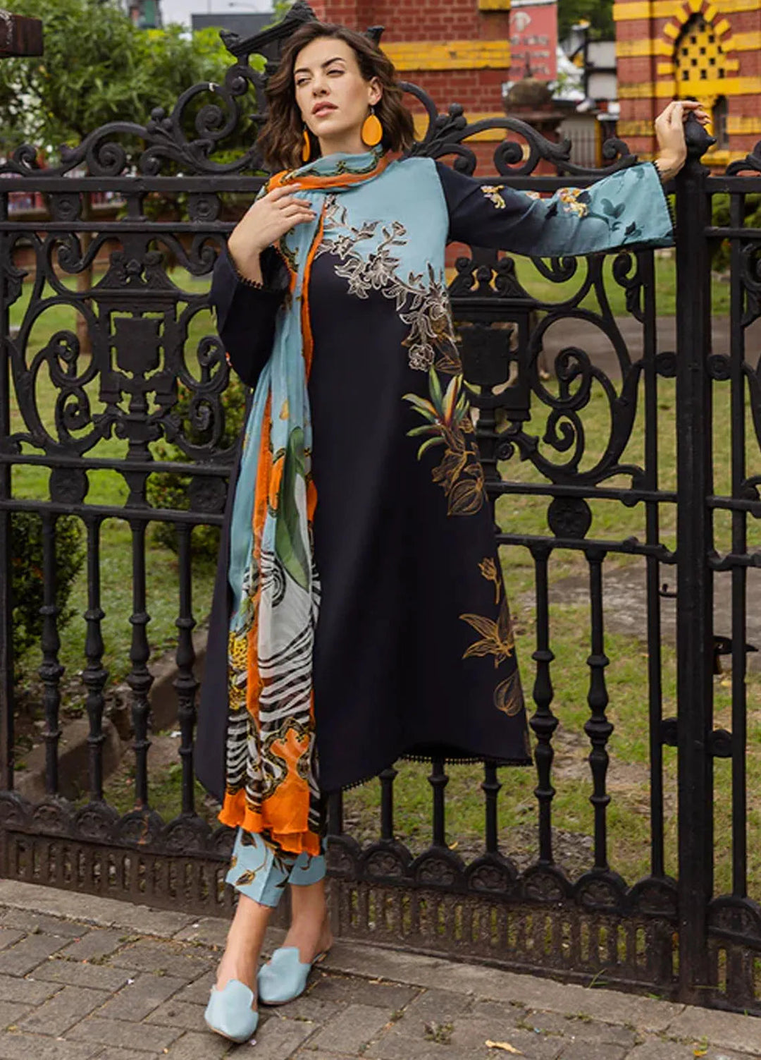 Mushq Embroidered Lawn Suits Unstitched 3 Piece MQ25LD D-10B Paula - Summer Collection
