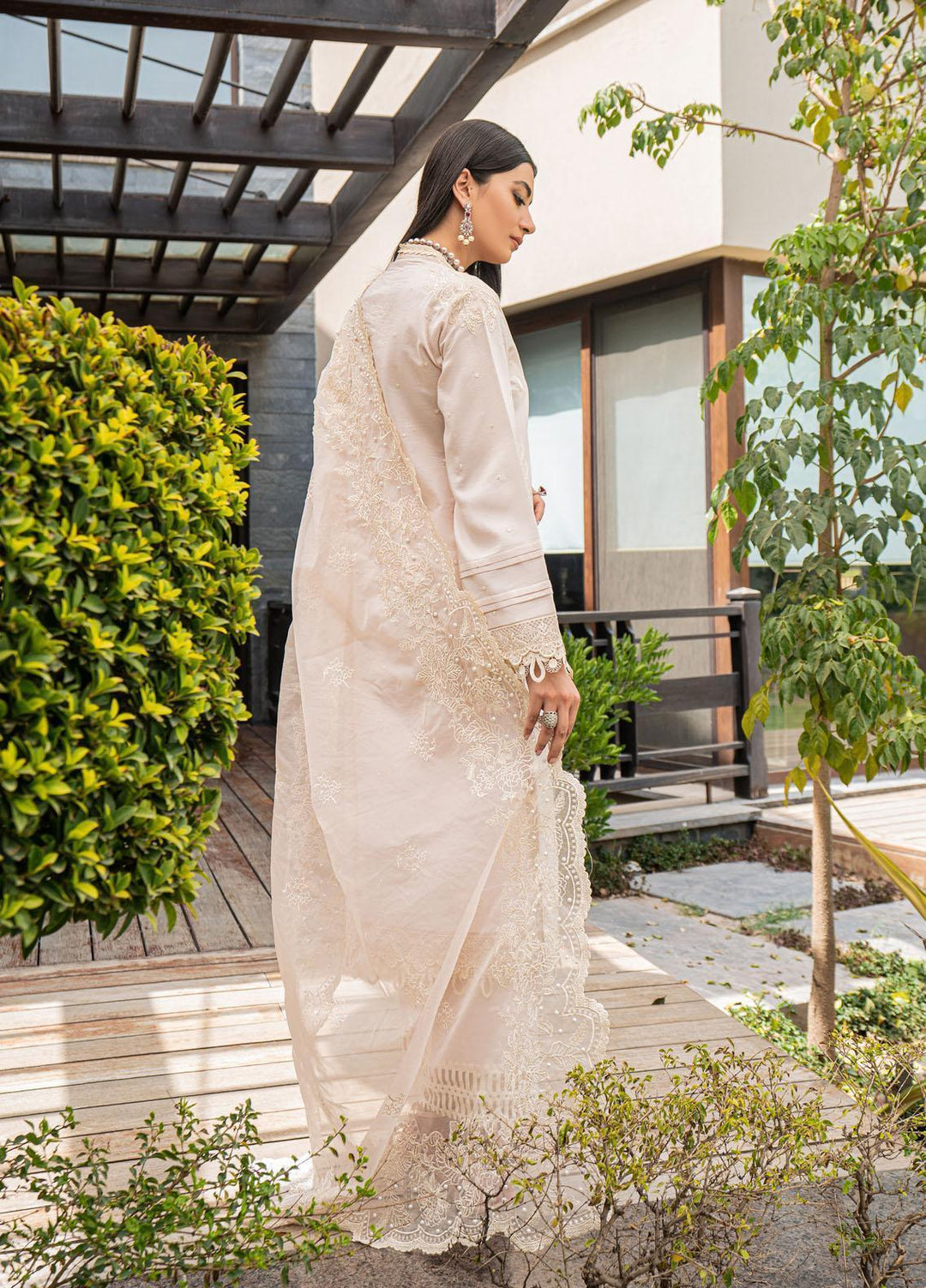 Mushq Ready to Wear  Lawn 3 Piece Dress MQ22MC MCP2-04 CRYSTAL