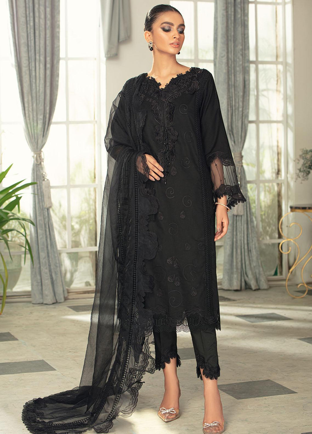 Mushq Pret Formal Lawn 3 Piece Suit MQ21M 05 Midnight Desire