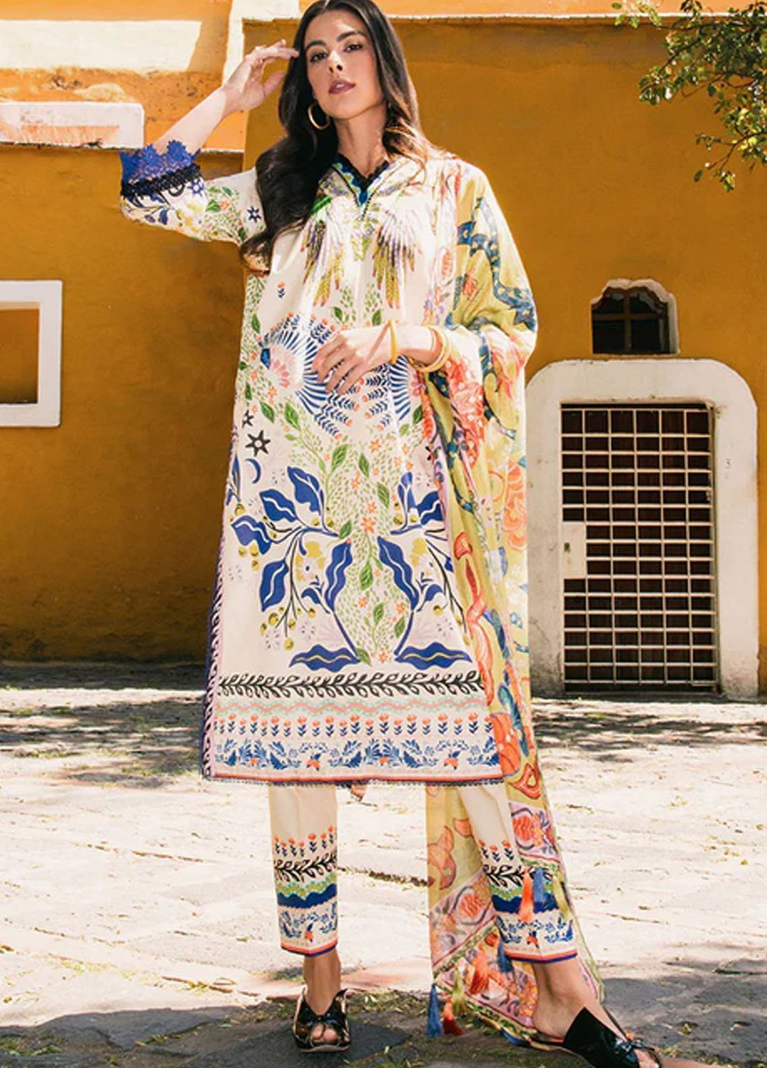 Mushq Printed Lawn Suits Unstitched 3 Piece MQ25LD2D 2-B Magnolias - Summer Collection