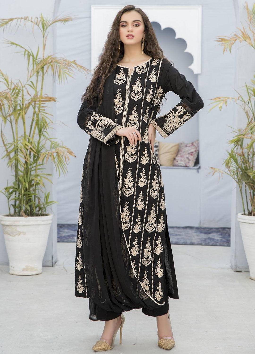 Naayas Luxury Pret  Lawn Shirt Ilo black