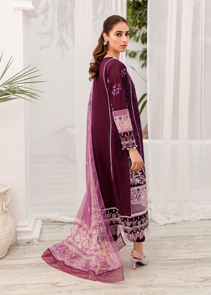 Naayas Embroidered Lawn Suits Unstitched 3 Piece NS24L Inza - Summer Collection