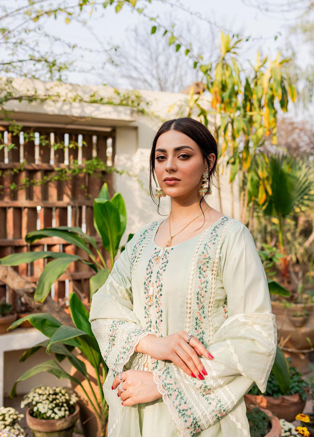 Naayas Embroidered Lawn Suits Unstitched 3 Piece NA23SL Debbagh mint - Summer Collection