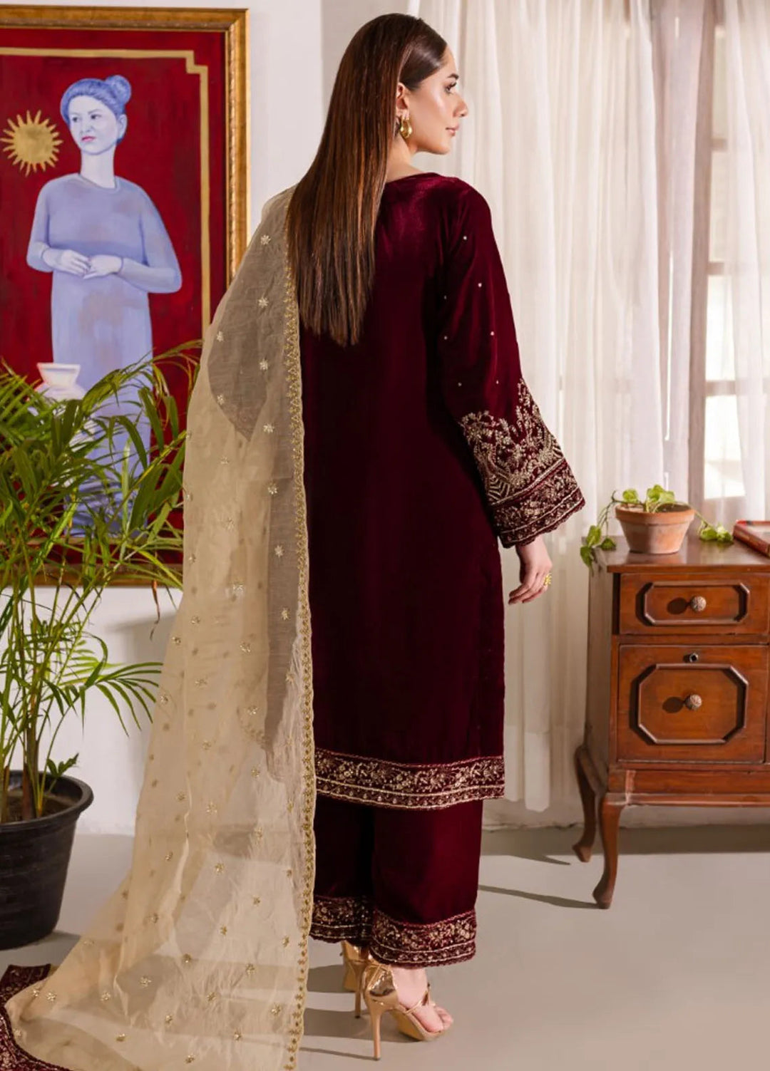 Naayas Luxury Pret Embroidered Velvet 3 Piece Suit Allure