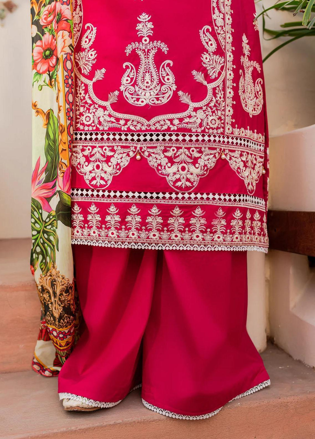 Naayas Embroidered Lawn Suits Unstitched 3 Piece NS23E Amira - Eid Collection