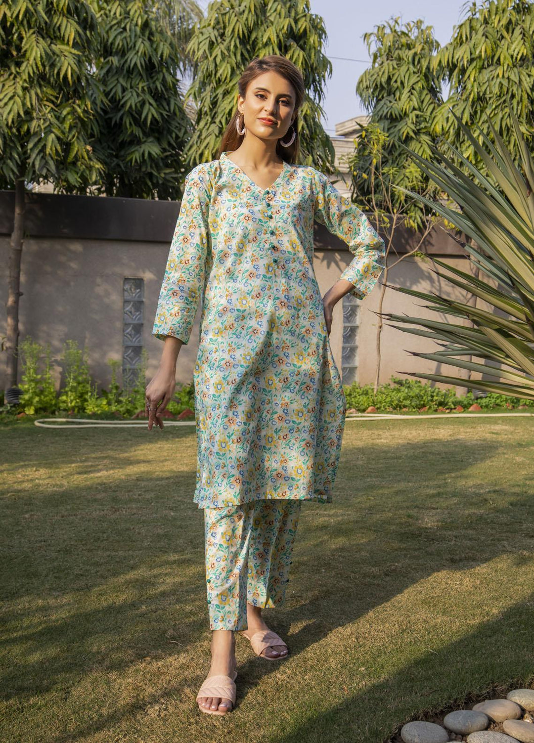 Naaz Couture Casual Pret  Lawn 2 Piece Suit NC23FP Floral (Green)