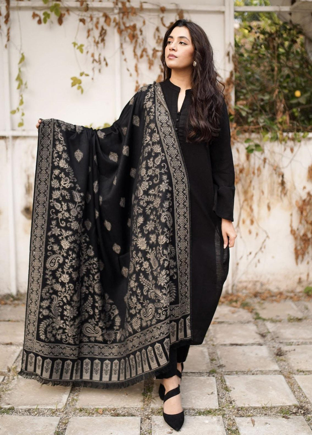 Naaz Couture    Black Printed Indian Pashmina - Women Shawls
