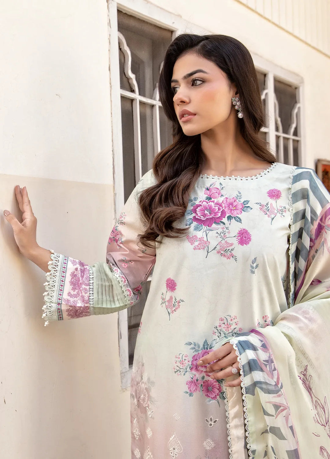 Nana Ka Ghar by Meerak Pret Chikankari Lawn 3 Piece Suit Aafreen