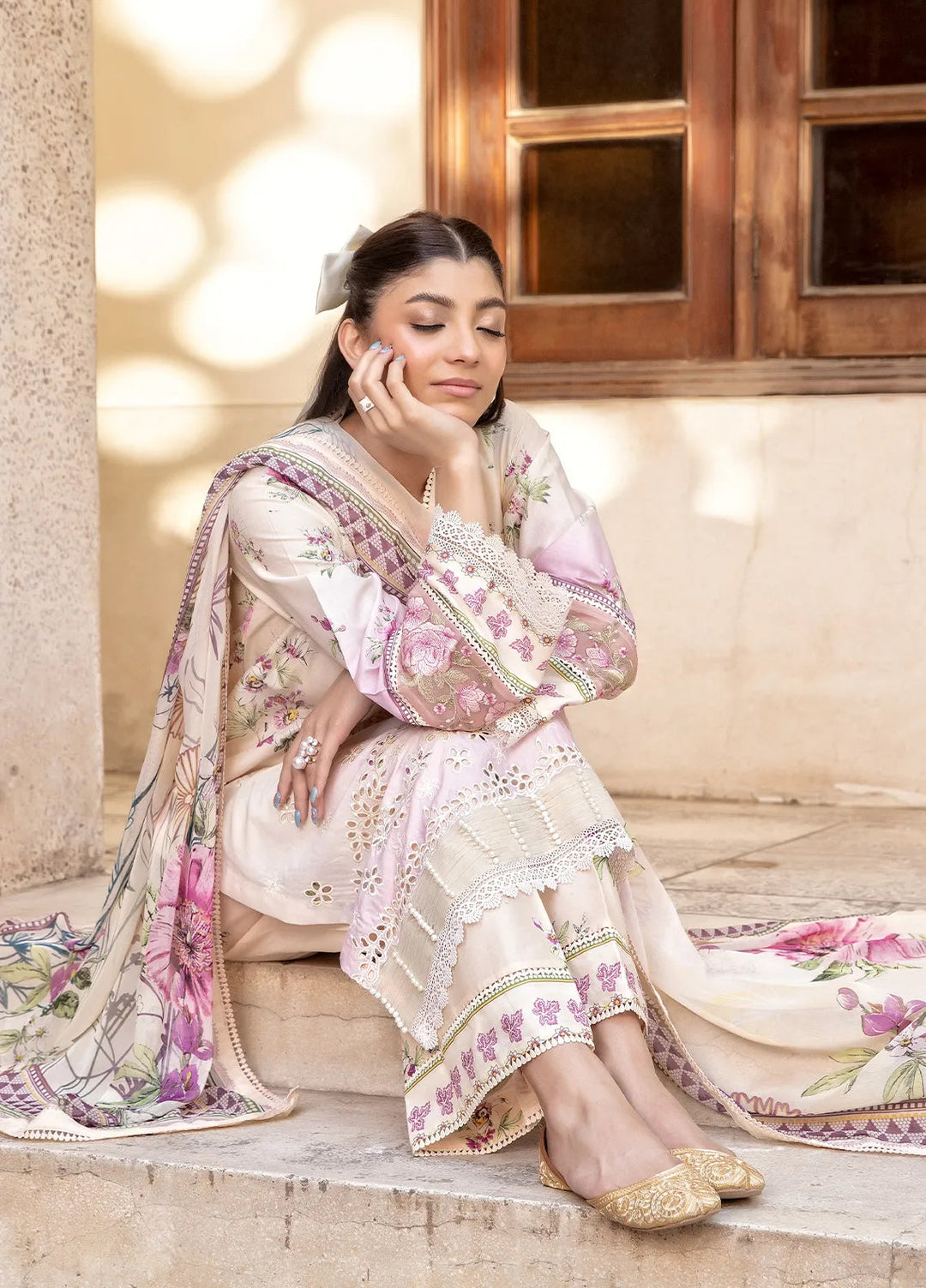 Nana Ka Ghar by Meerak Pret Chikankari Lawn 3 Piece Suit Suroor