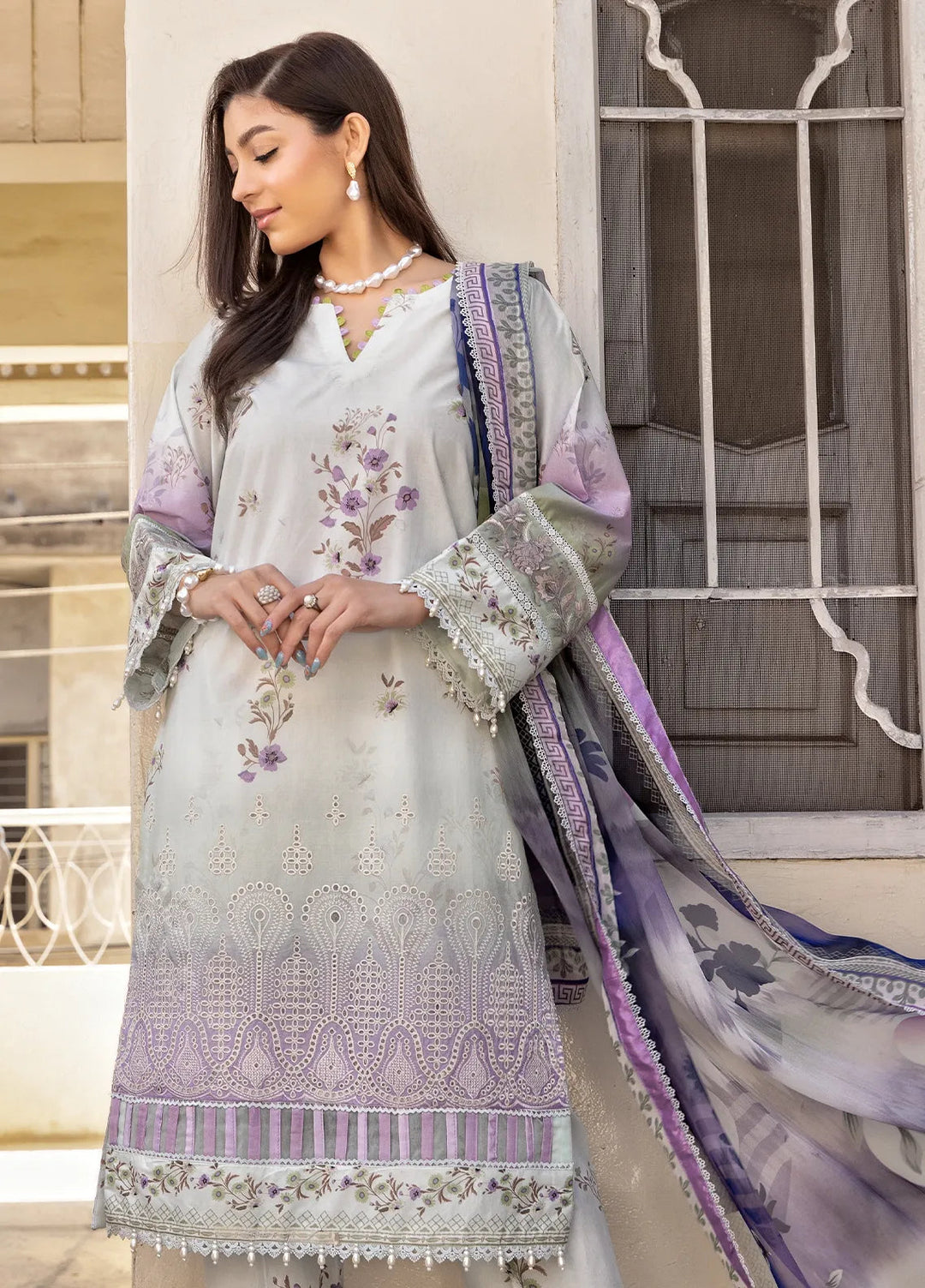 Nana Ka Ghar by Meerak Pret Chikankari Lawn 3 Piece Suit Zohra